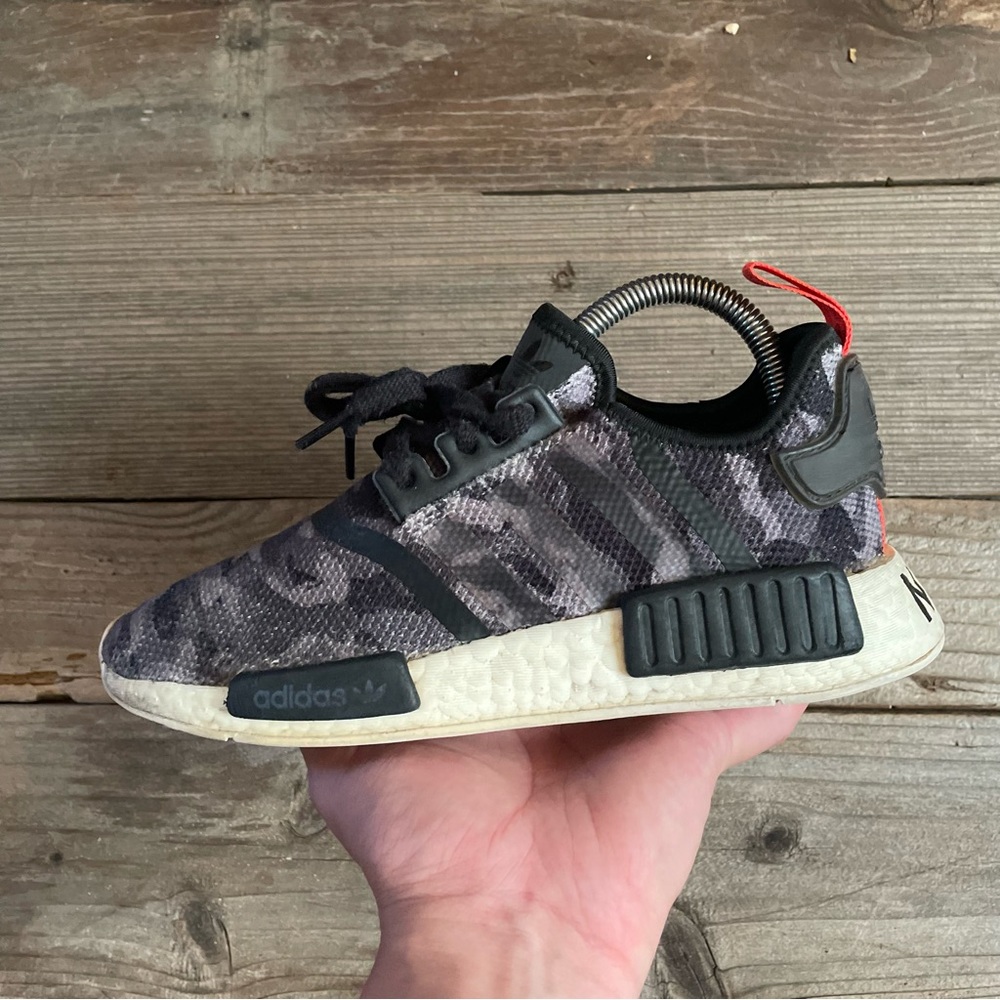 Women Size 6.5 / Size 5 Youth adidas NMD R1 Grey Camo Running Shoes Sneakers